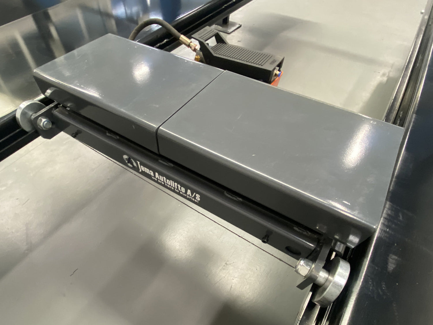 Jacking beam Basic line - Air hydraulic (JA1600J-AIR)