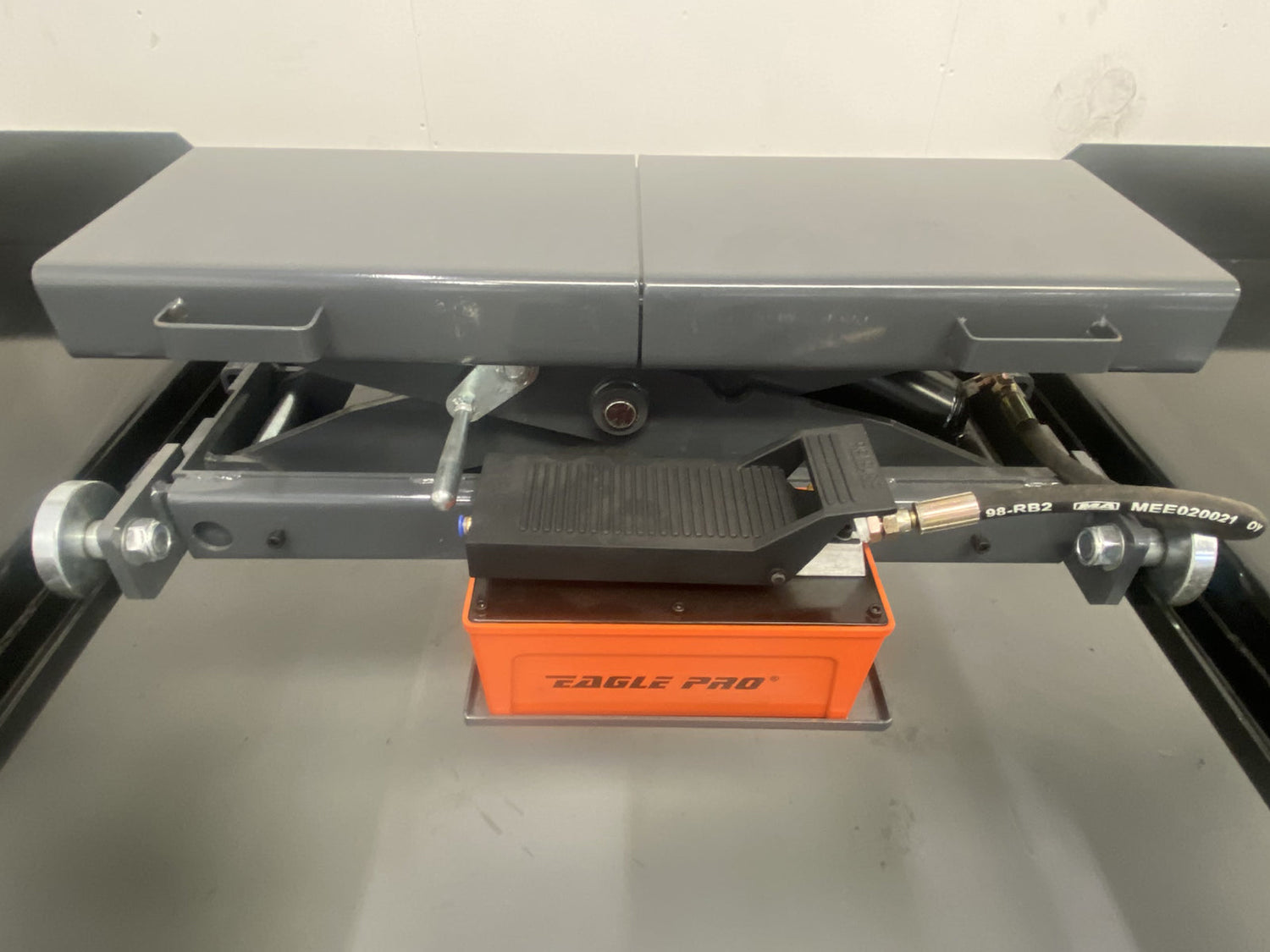 Jacking beam Basic line - Air hydraulic (JA1600J-AIR)